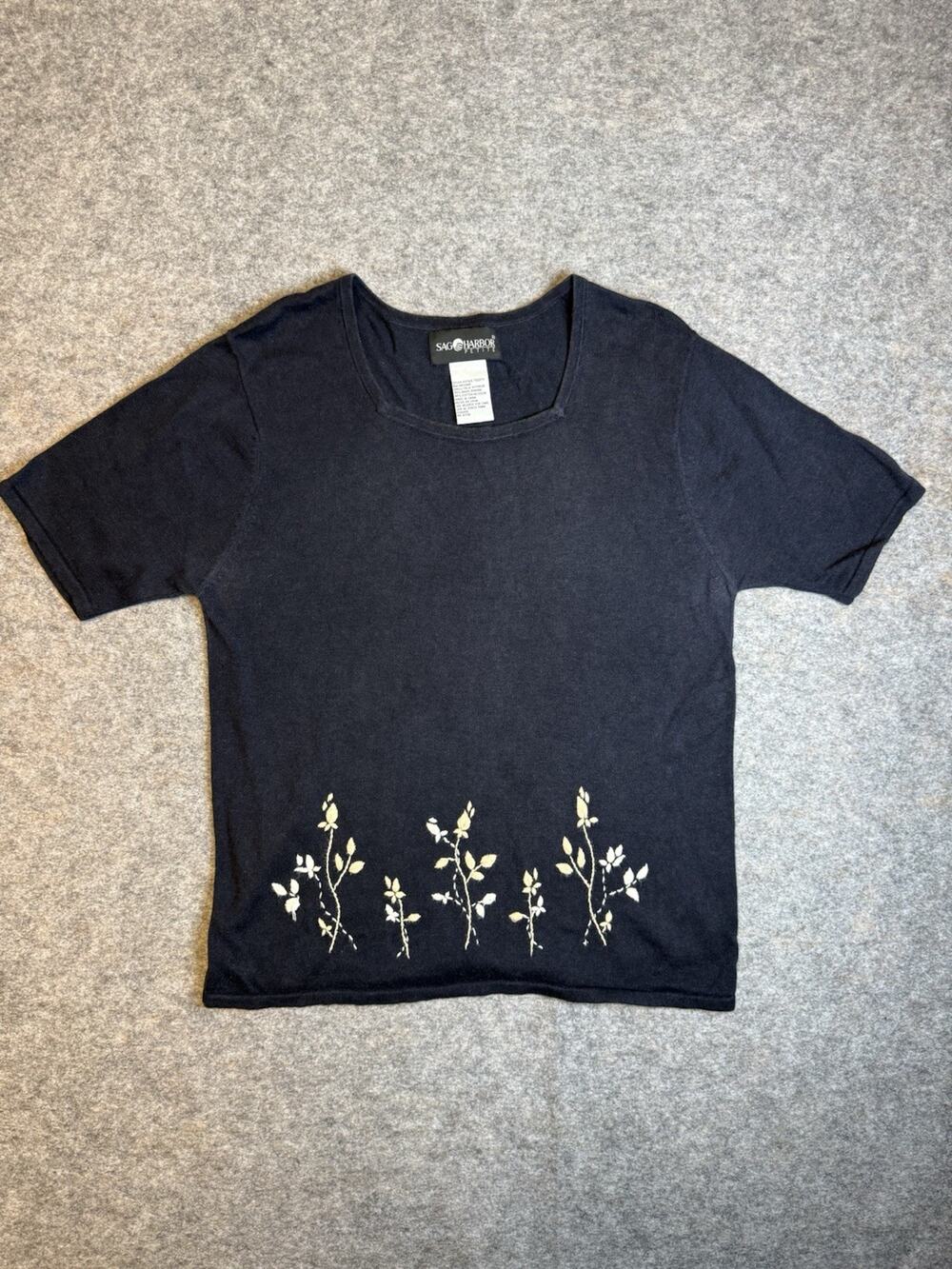Vintage Sag Harbor Petite Medium Black Knit Top Embroidered Floral Botanical